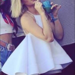 Muehleder top as seen on Ariana Maddox!!